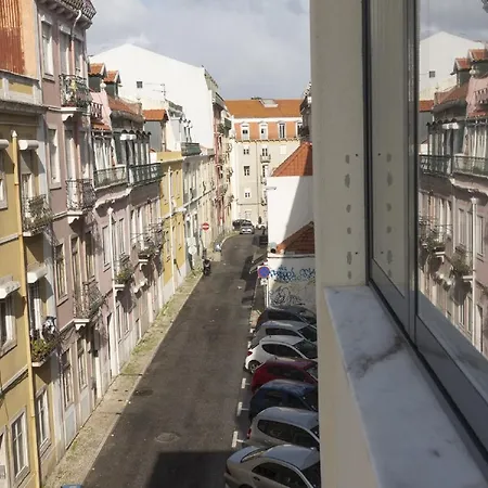 Bright & By Lovelystay