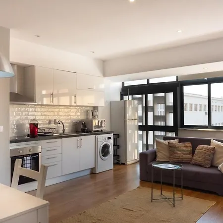 Apartment Bright & By Lovelystay Lisbon