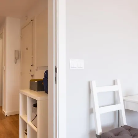Bright & By Lovelystay Apartment Lisbon